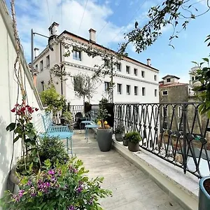  Apartment Ca Cornelia - A Rooftop Terrace With Dazzling View Italien
