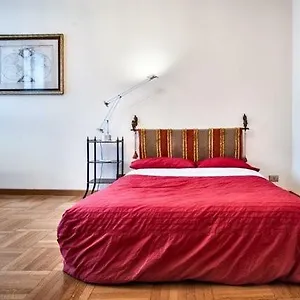  Apartment Piazza Duomo Italien